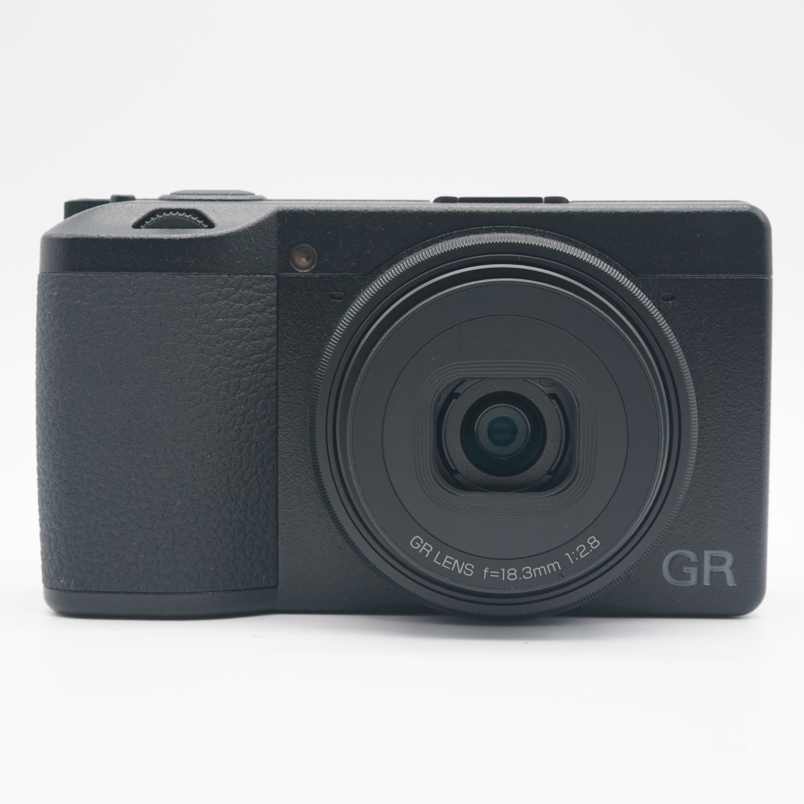 ほぼ新品 RICOH GR III シャッター回数1977回！ - メルカリ