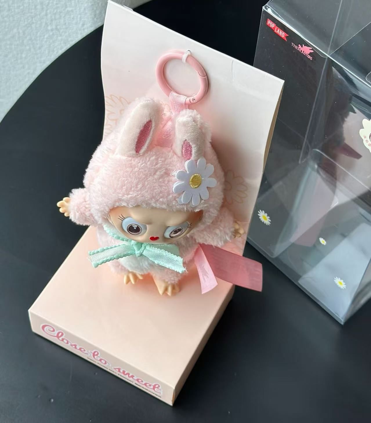 Labubu-Mokoko粉紅毛絨花花袋北京泡泡瑪特城市樂園限定, 女裝