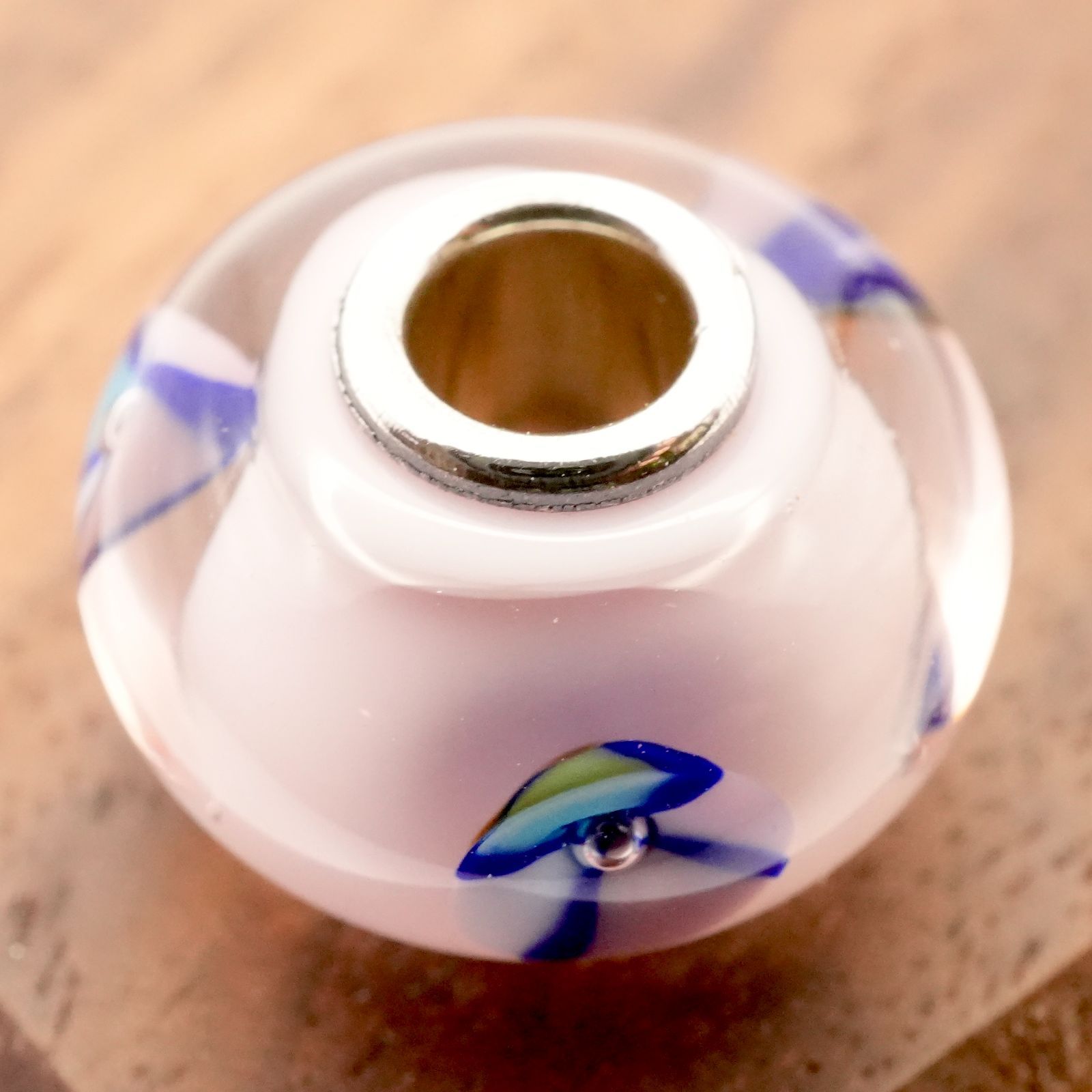トロールビーズ ピンク ビーズ 完売品 trollbeads /25-840