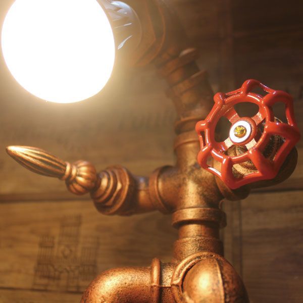 水道管インテリアランプ パイプ 照明 ライト おしゃれ ビンテージ テーブルランプ 電球 インダストリアル かっこいい スタンドライト 人型  おもしろい ライト 蛇口 ブルックリンスタイル 人気 - メルカリ