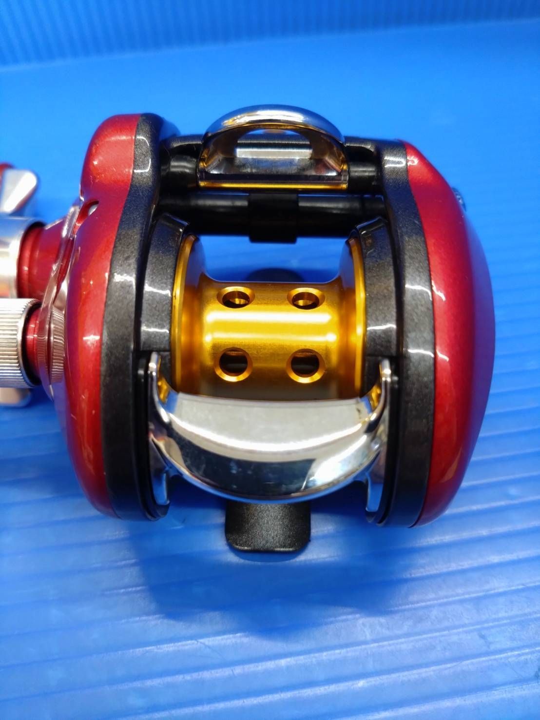 ダイワ スマックレッドチューン100HR SMAK RedTune 100R ダイワ