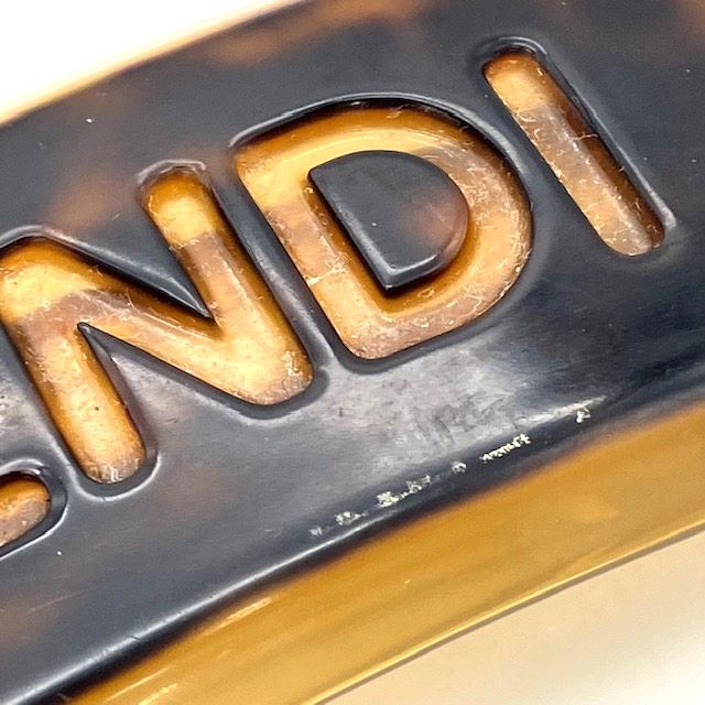 FENDI フェンディ バレッタ ヘアピン プラスチック ブラウン