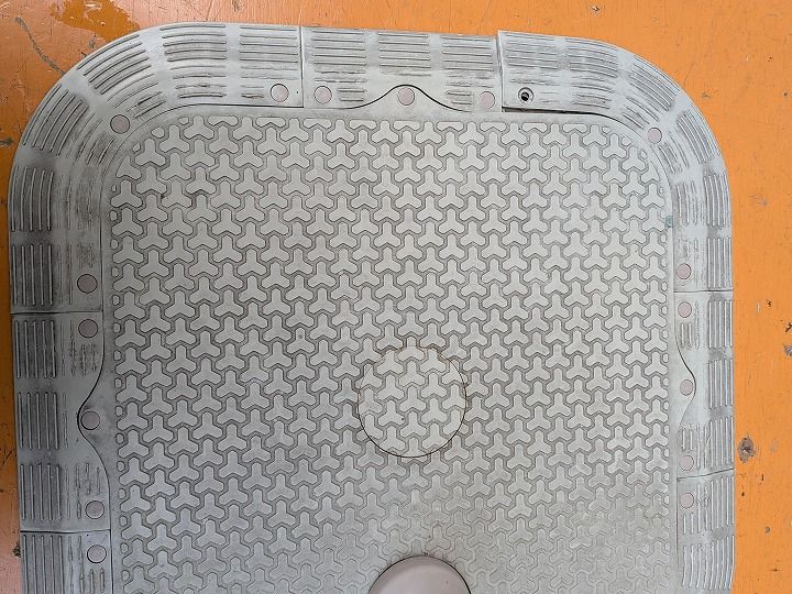 送料無料 一部地域を除く パナソニックエイジフリー 自在手すり ツインディ 水廻り用 KM-25-1002-07