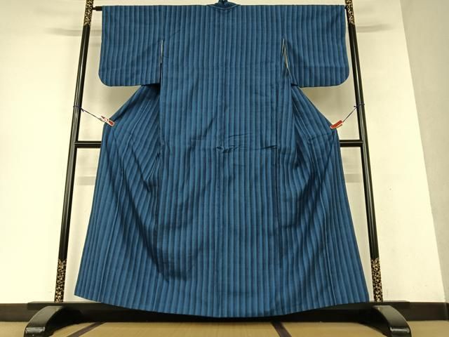 平和屋着物●上質な紬　縞　正絹　逸品　AAAX0666zg 平和屋着物○上質な紬 縞 正絹 逸品 AAAX0666zg - メルカリ