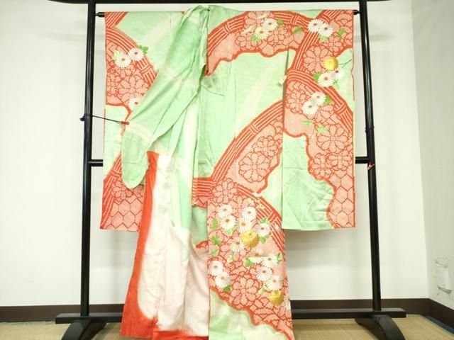 振袖　アンティーク　金駒刺繍　金彩　華紋　成人式 晴れの日 着物 045a p 振袖 アンティーク 金駒刺繍 金彩 華紋 成人式 晴れの日 着物 045a p