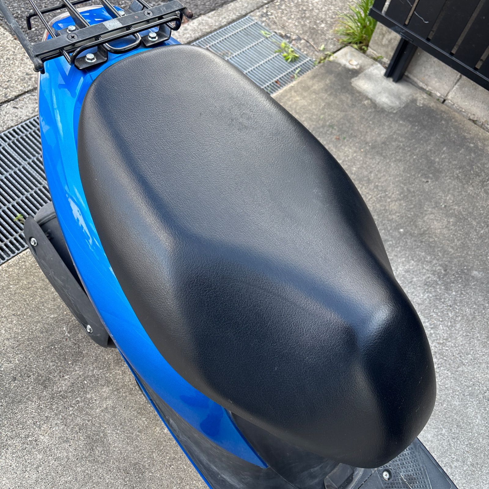 スズキ　アドレスV50 距離　15060キロ　セル一発　状態良好　鍵・書類あり スズキ アドレスV50 距離 15060キロ セル一発 状態良好 鍵・書類あり