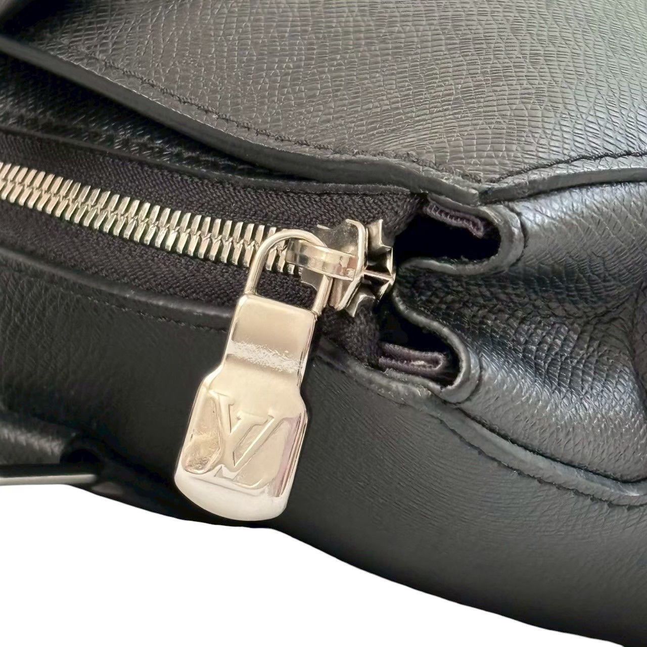 ルイヴィトン タイガ アントン 2WAY トートバッグ ハンドバッグ LOUIS VUITTON ルイヴィトン アントントート タイガ トート