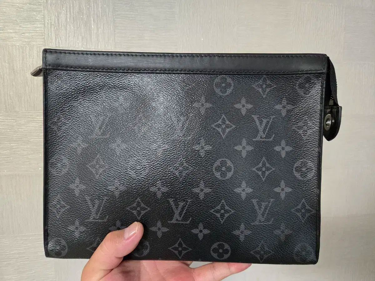 Louis Vuitton ルイヴィトン エクリプス フォーシェッド ボヤジュクラッチ ポシェットクラッチ ルイヴィトンクラッチ