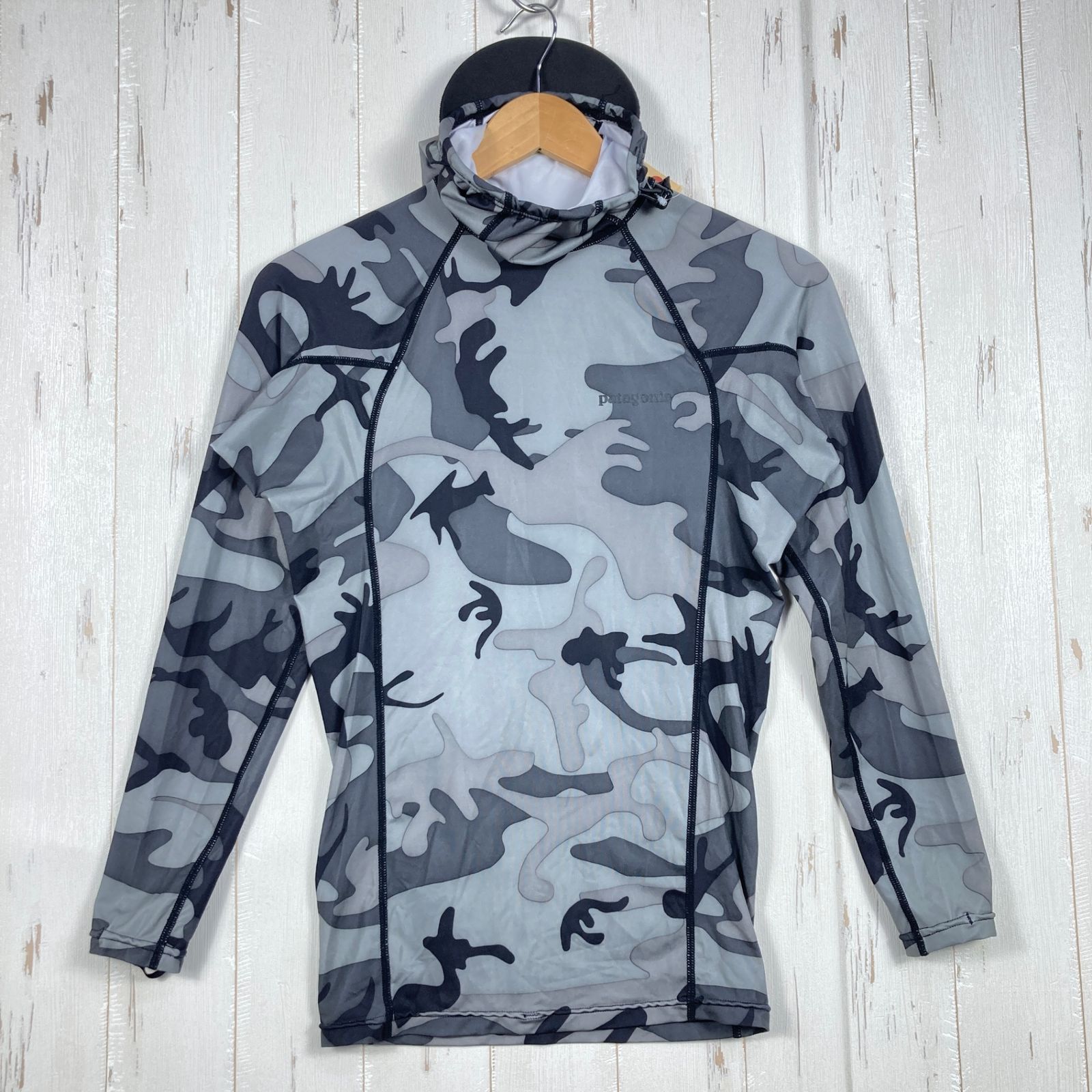 Men s S グレー系 2017 Patagonia パタゴニア RO フーディ RØ Hoody カモ ラッシュガード UVプロテクション ポリエステル ウェア トップス インナー シャツ フーディ 化繊 z00053172