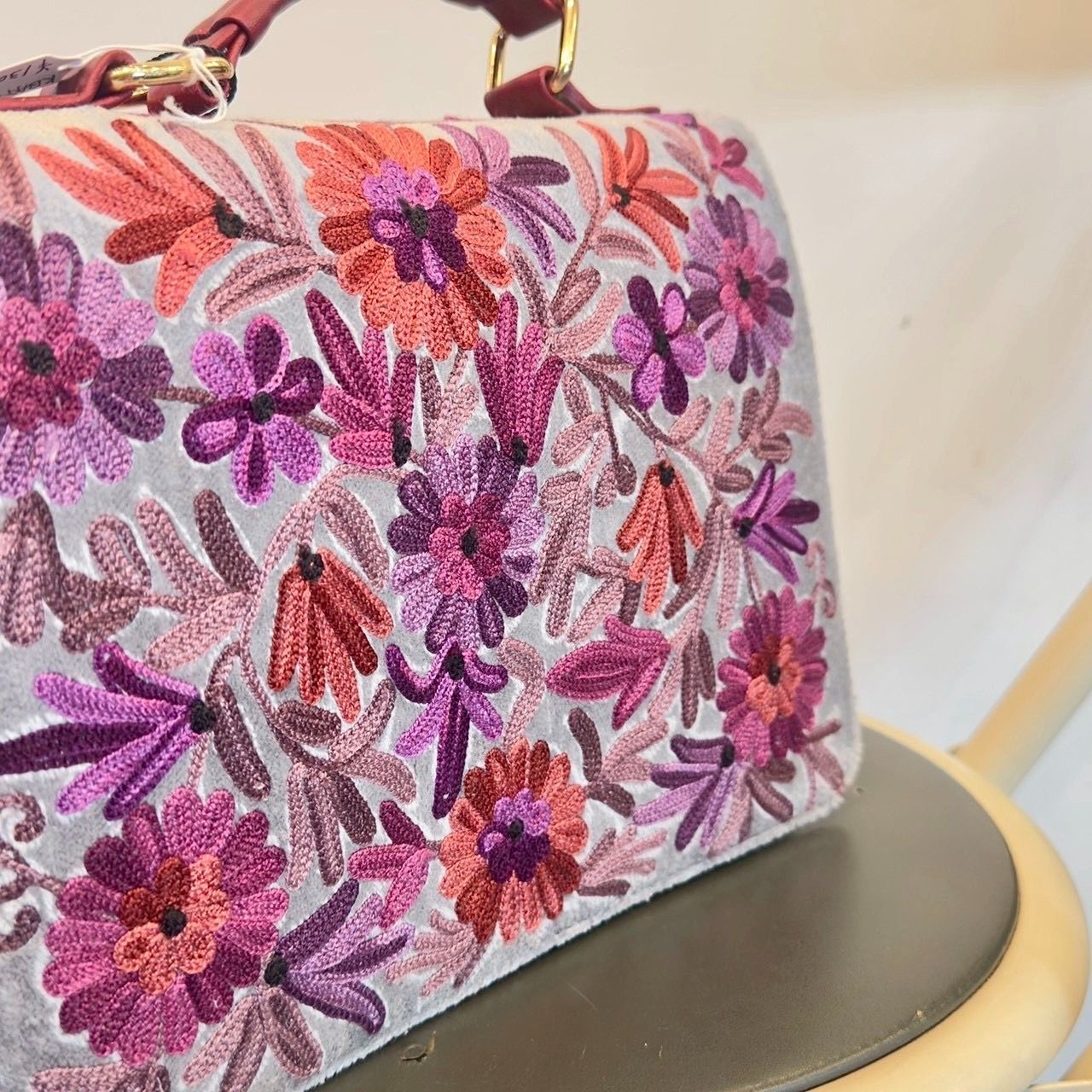 ショルダーバッグ 牛革 カシミール刺繍 フラワーモチーフ エスニック 