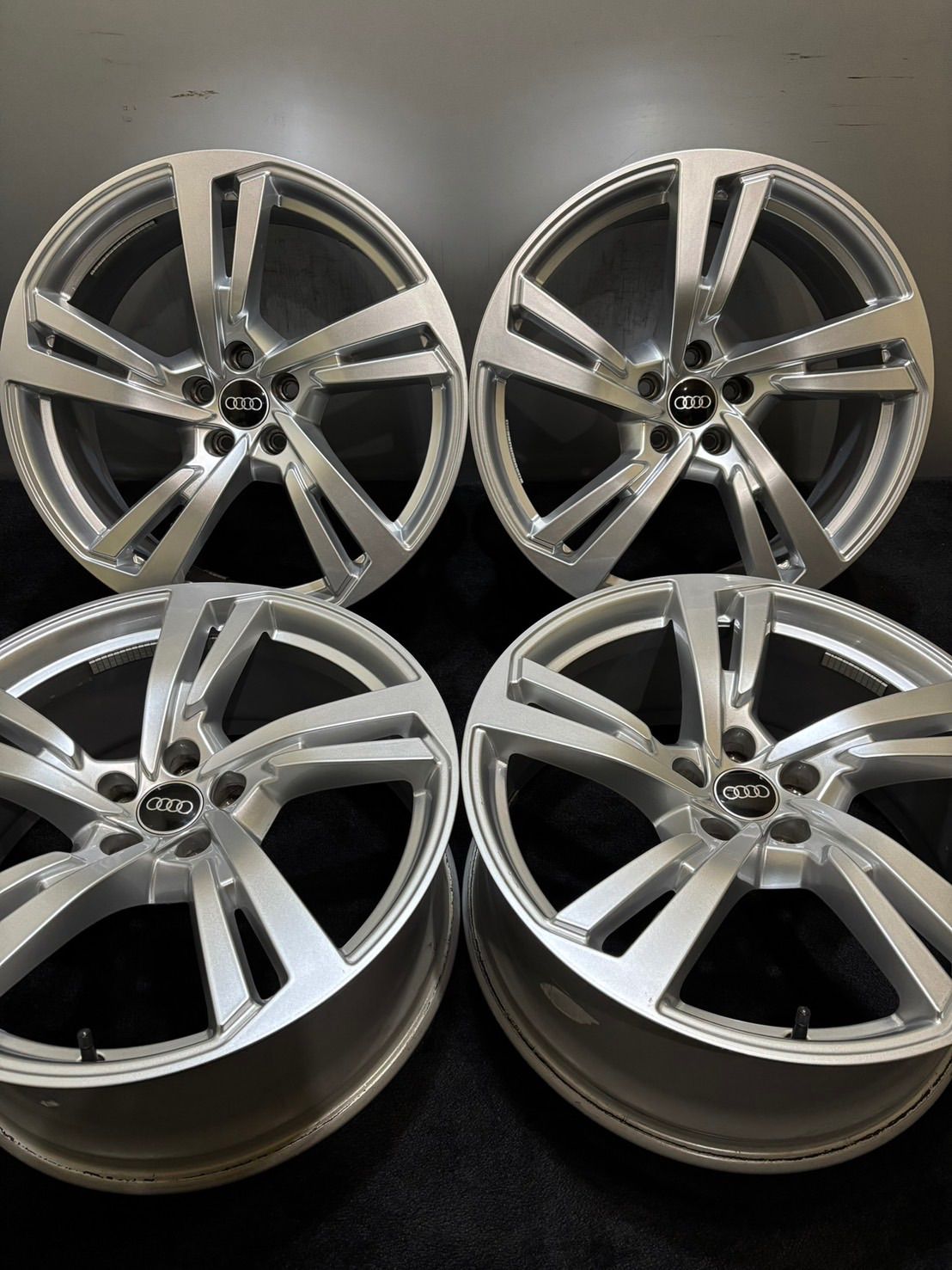アウディ 4K A7 S-LINE 純正 20インチ 8.5J 30 112 5H アルミホイール 4本 A5 S5 S7 等 1-K402