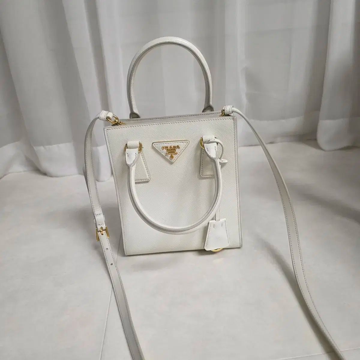 PRADA プラダ ミニバッグ
