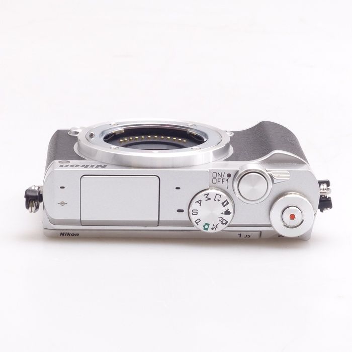 中古】(ニコン) Nikon Nikon1 J5 ボデイ シルバー 中古】Nikon 1 J5