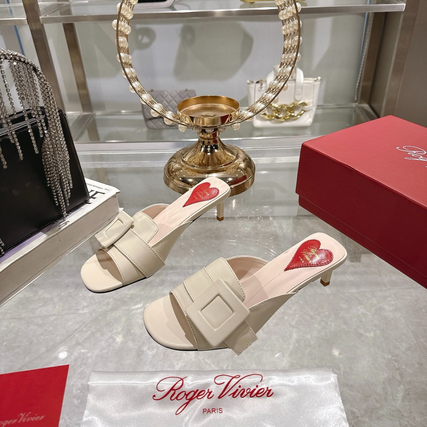 Rogervivier 国内完売サンダル Roger Vivier ロジャー ヴィヴィエ サンダル スリッパ04-KX89