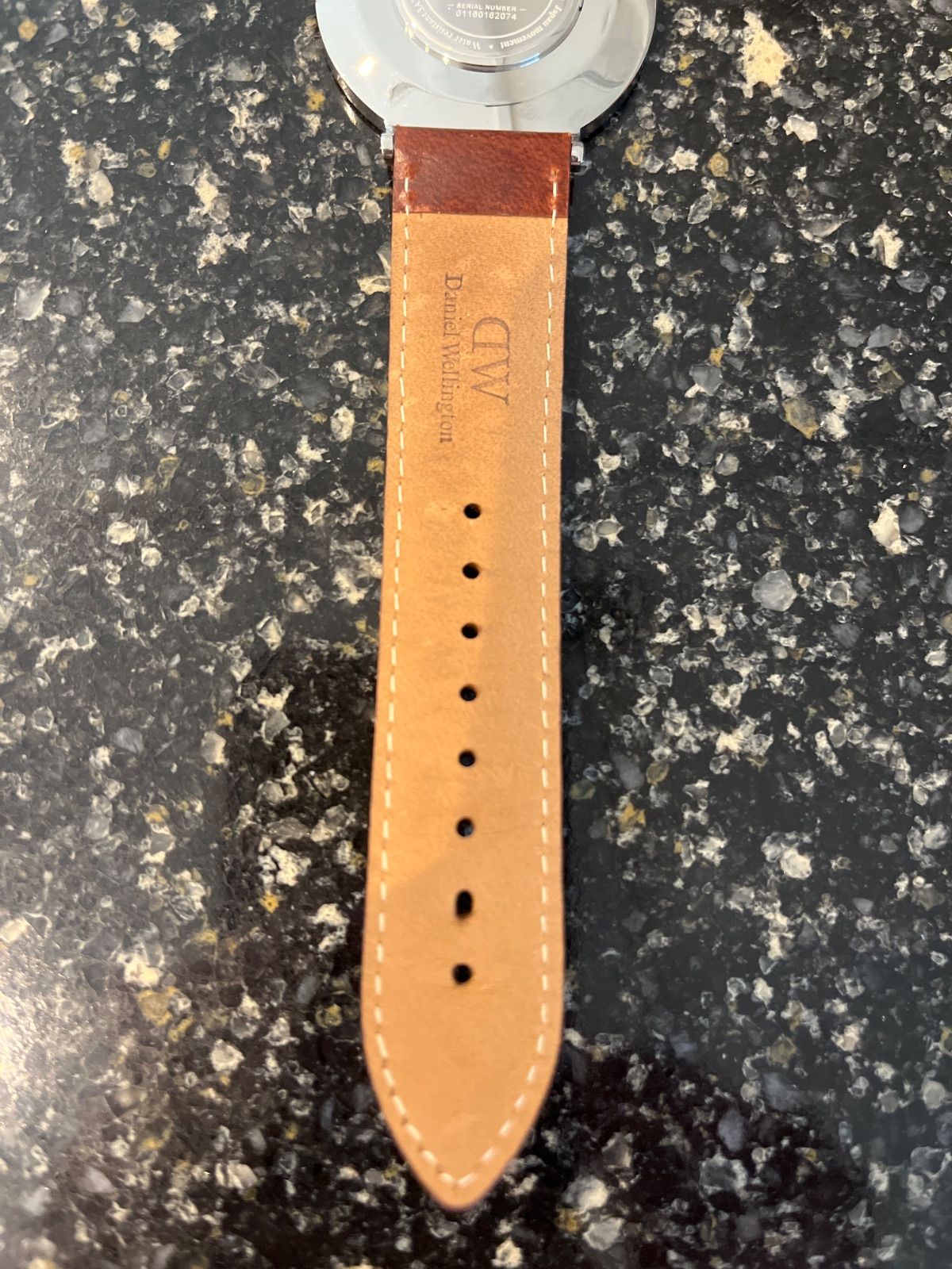 DW00100130