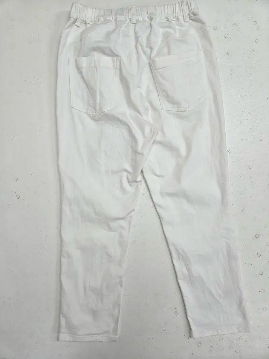 ISSEY MIYAKE イッセイミヤケ ホワイト デニム パンツ ストレートパンツ DECORATOM_COM_BR