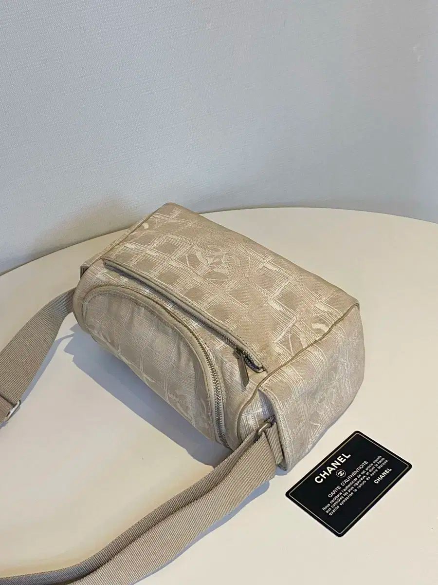 Chanel シャネル ニュー トラベル クロス ショルダーバッグ