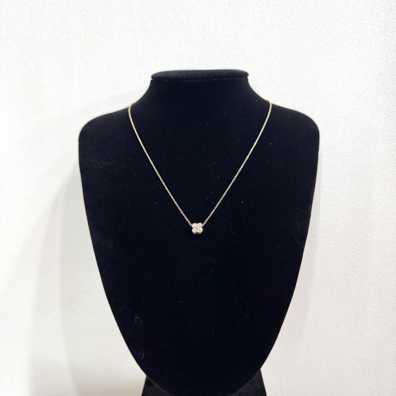 Tiffany &Co. 750 ベゼルセット フラワー ダイヤ ネックレス 4p