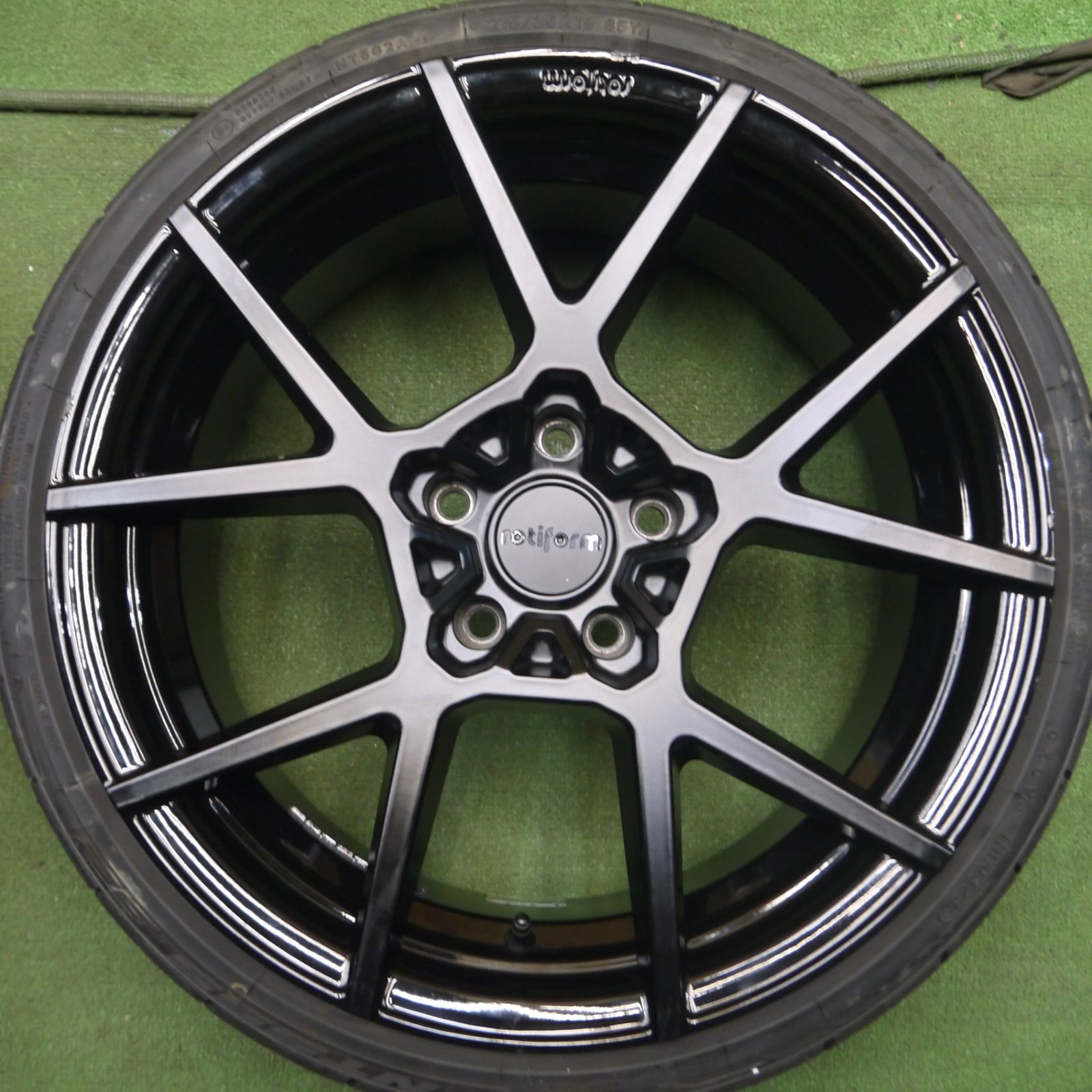 送料無料* キレイ！23年☆BMW等 rotiform 215/35R19 235/35R19 ニットー NT555 G2 ロティフォーム 19インチ  PCD120/5H☆4030514Hノ - メルカリ