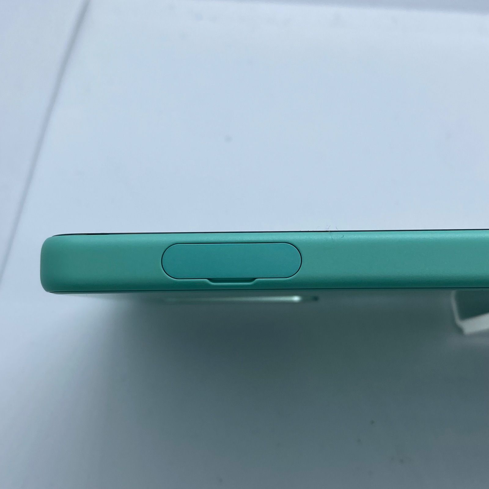 【訳あり品】au Xperia 10 IV SOG07 グリーン