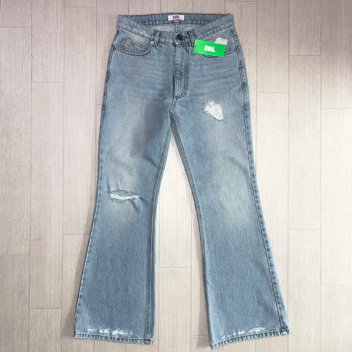 ERL 苦痛です フレア デニム パンツ - メルカリ