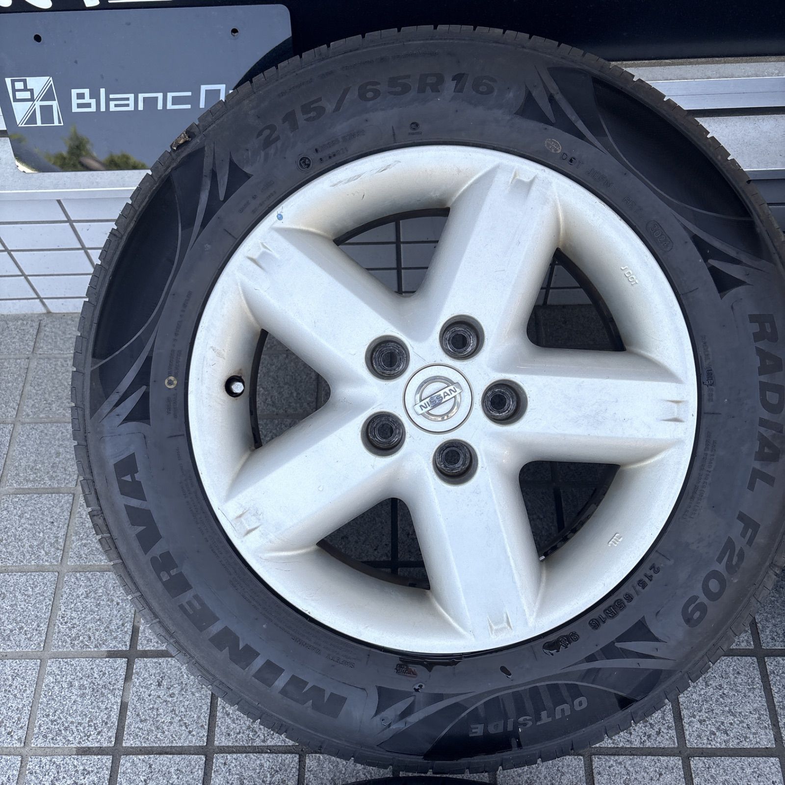 日産 ニッサン エクストレイル 純正ホイール 16×6.5j 215/65r16 - メルカリ