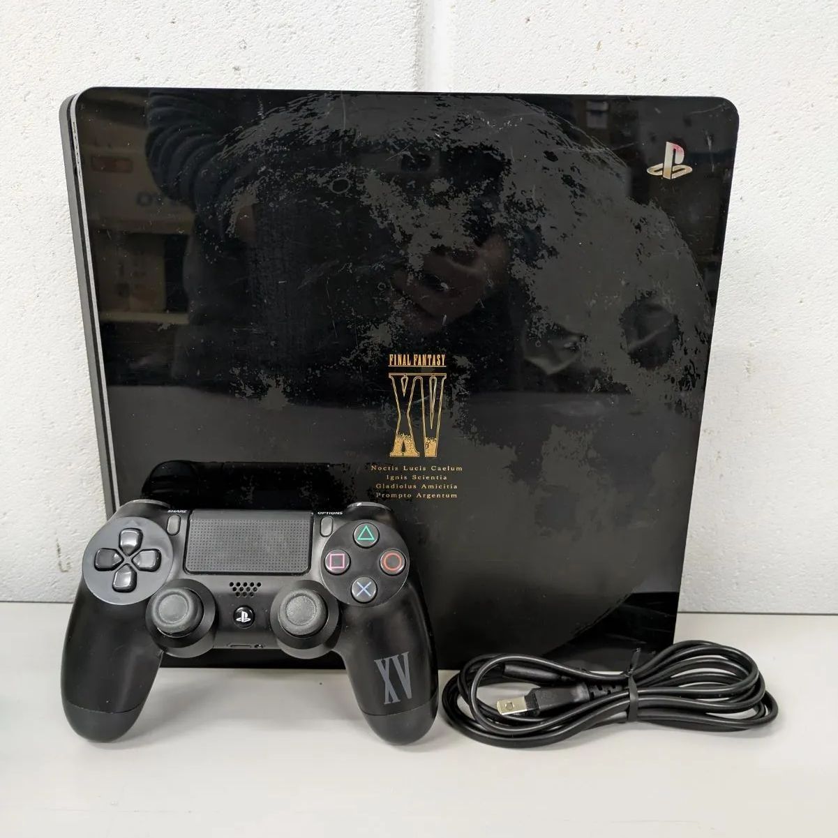 SONY PS4 CUH-2000B 【1TB】CUH-ZCT2J DUALSHOCK 4 ファイルファンタジーXV ルナエディションLUNA  EDITION 本体＆ワイヤレスコントローラー ダウンロード版のみ使用可(ディスクドライブ故障) ジャンク扱い 中古 - メルカリ