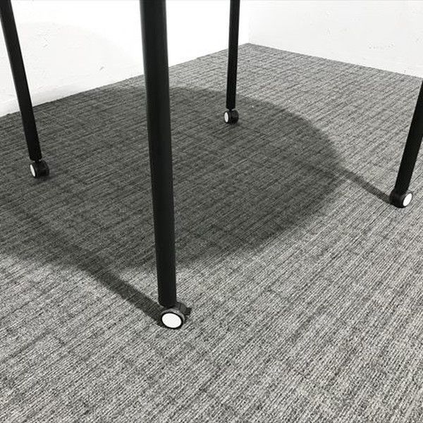 レシル ラウンドテーブル