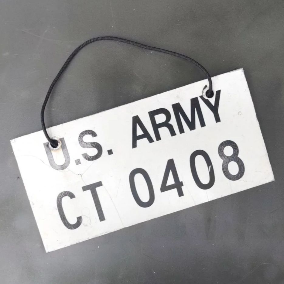 米軍　実物　US ARMY ナンバープレート　2枚セット　送料無料 米軍実物】US ARMY ナンバープレート - メルカリ