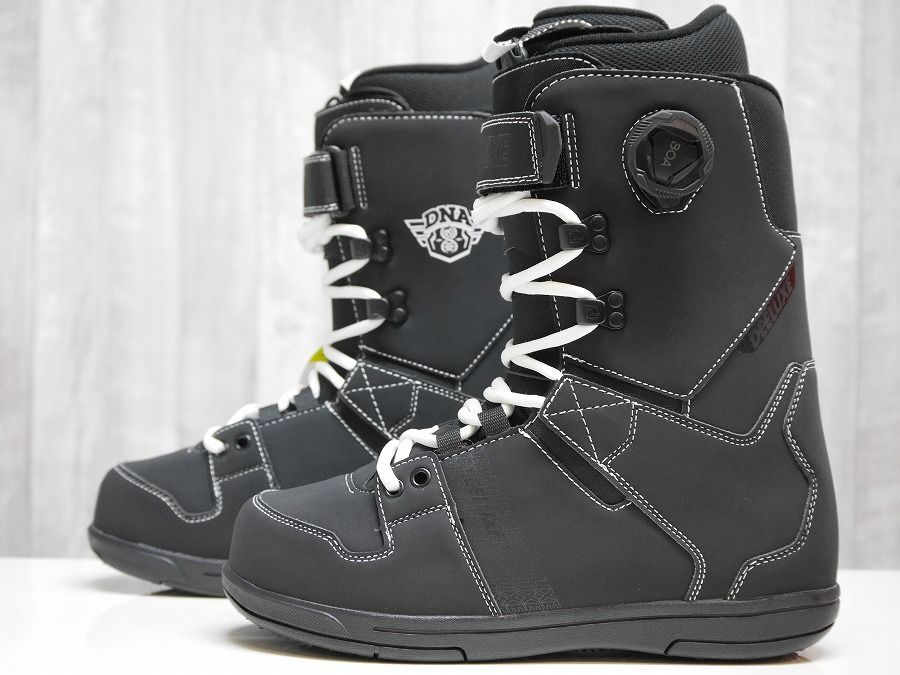 新品:SALE】25 DEELUXE DNA - ESSENTIAL BLACK - 27.0 正規品