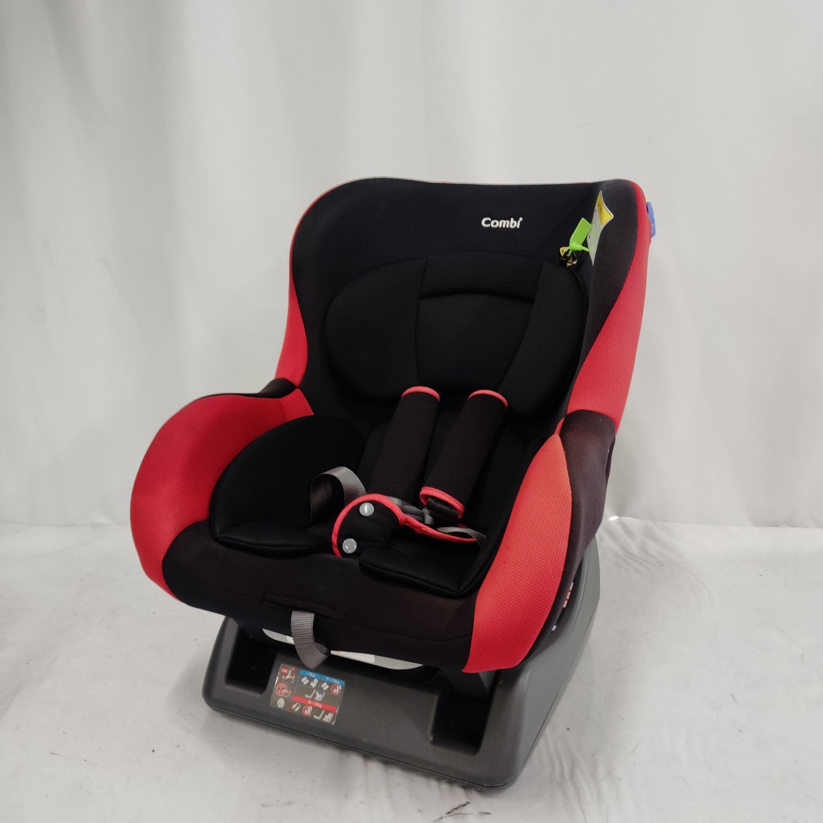 チャイルドシート コンビ ISOFIX 新生児 COMBI ネルーム新生児から使え