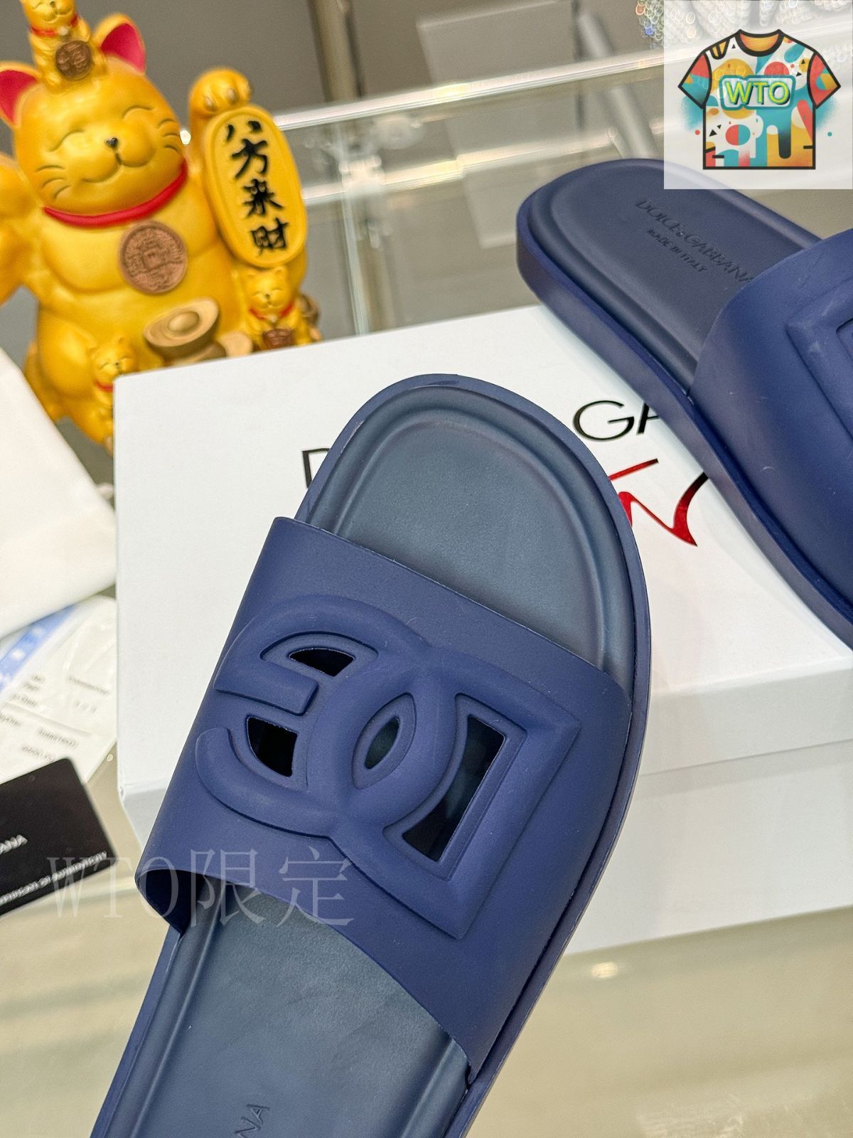 【Dolce&Gabbana】期間限定セール開催中！スリッパ Dolce & Gabbana D&Gドゥギャバンナのスリッパ02-3 - メルカリ