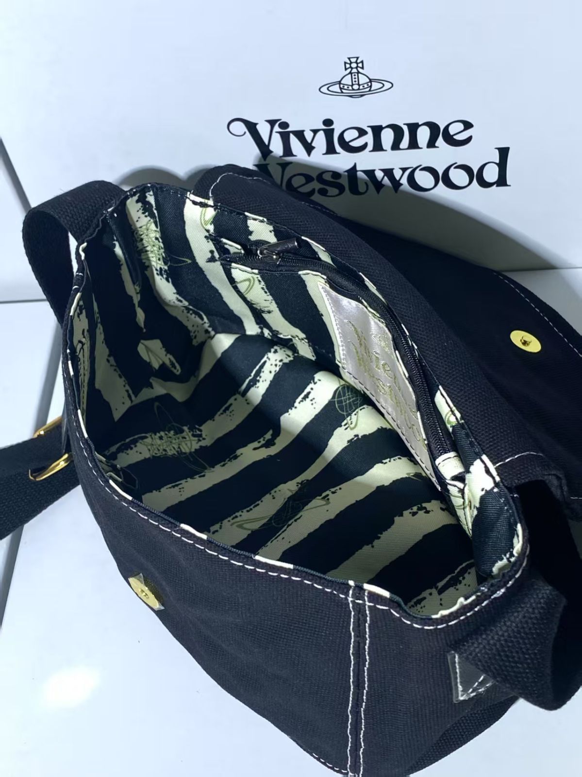 新品 Vivienne Westwood エッジウェア ショルダーバッグ