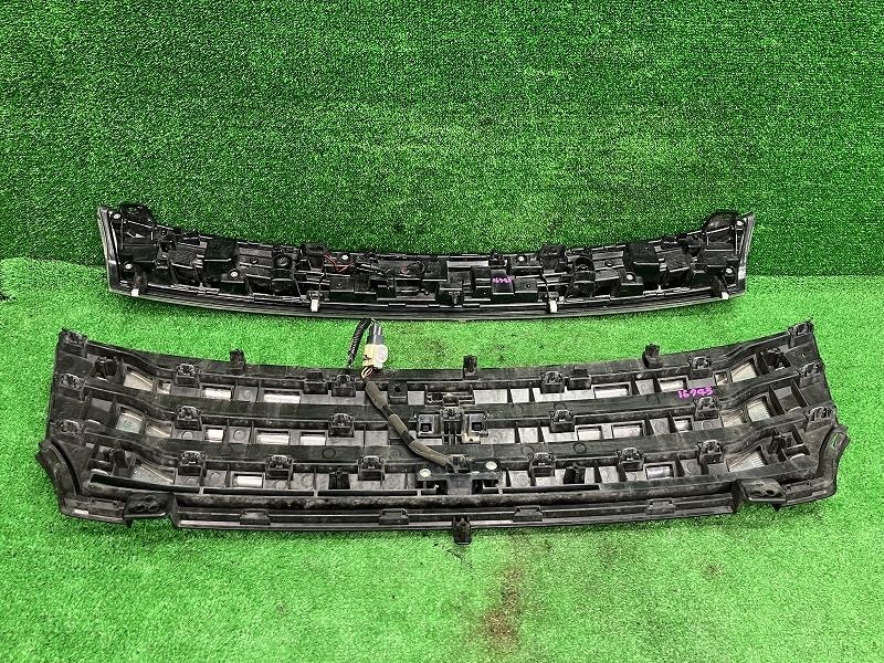 ソルダリオス　4 ソリオ MA36S ラジエーターグリル・フロントグリル ハイブリッド