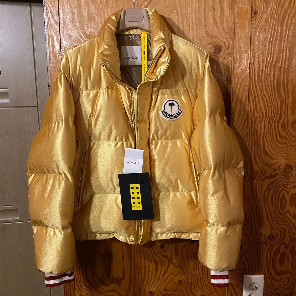 MONCLER モンクレール X ファームエンジェルズ Keon ダウンジャケット