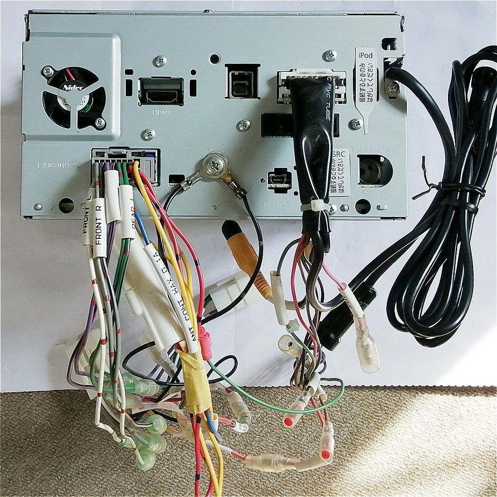 ☆パナソニック☆CN-R330WD☆ストラーダ☆ナビ本体のみ☆中古品