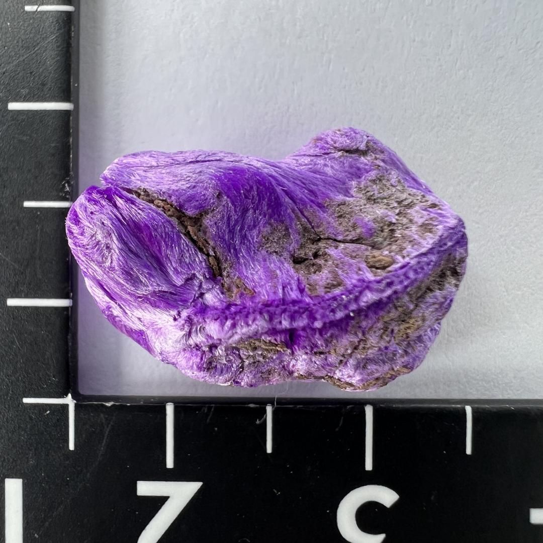 南アフリカ産 スギライト原石 t344 L 南アフリカ産]スギライト原石