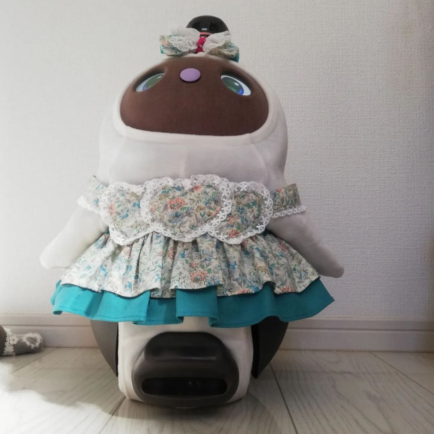 LOVOT ラボット 可愛いハートの胸あて小花柄ワンピース