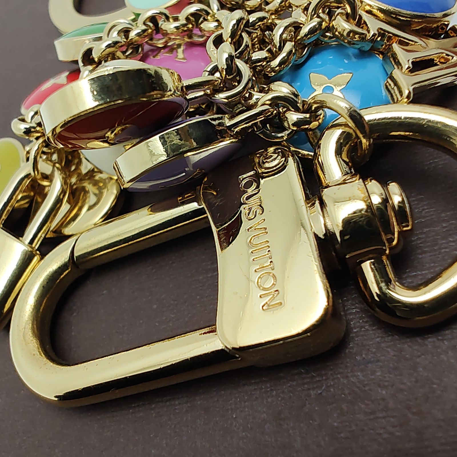 ルイヴィトン ポルト クレシェンヌ パスティーユ チャーム マルチ