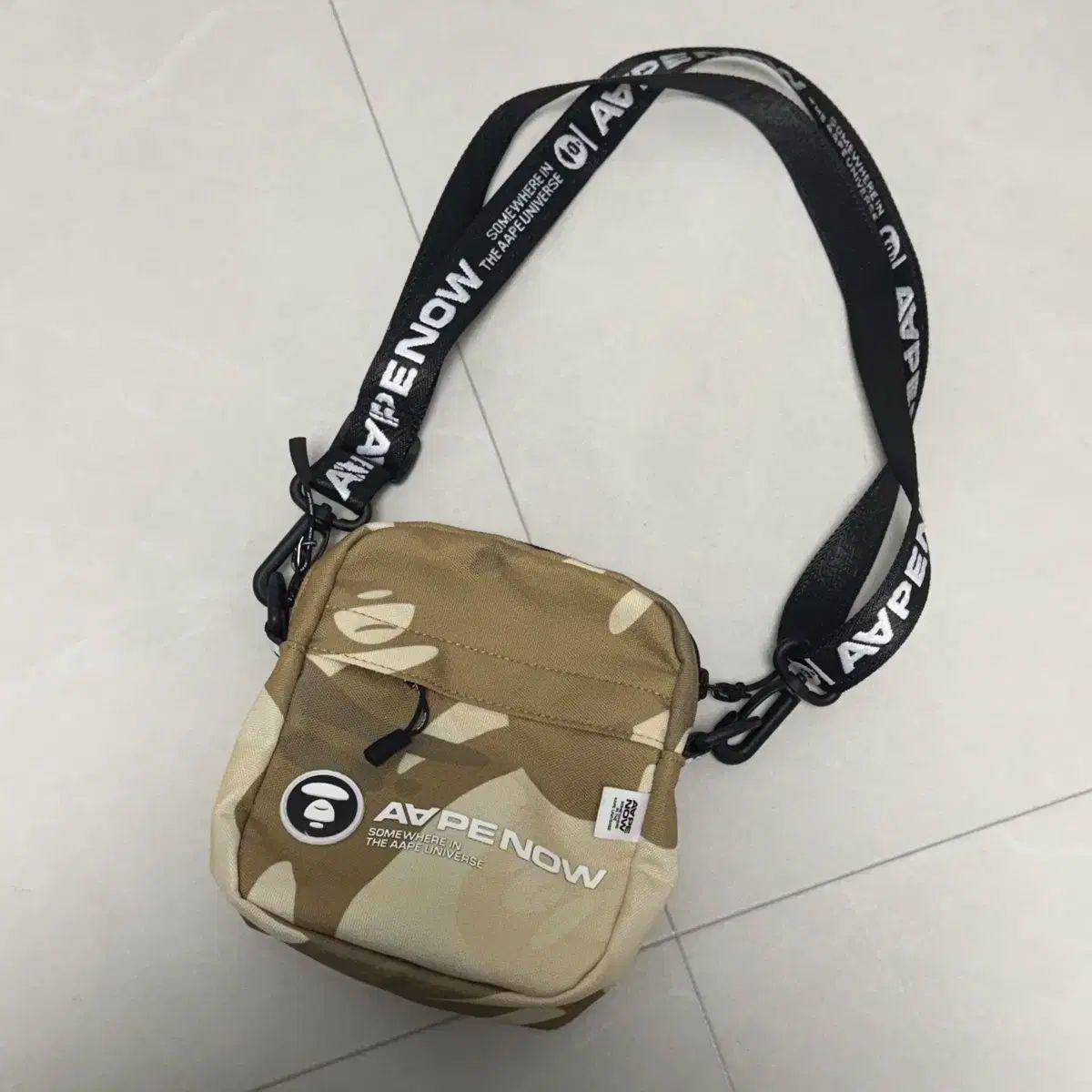 エイプ AAPE カモ プラージュ ショルダーバッグ ミニ クロスバッグ