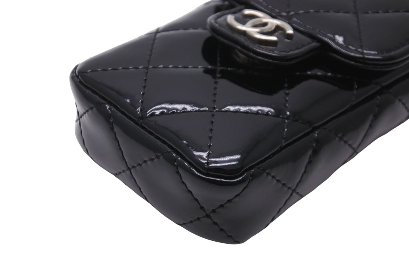 CHANEL シャネル マトラッセ パテントレザー チェーン ポーチ 13番台 