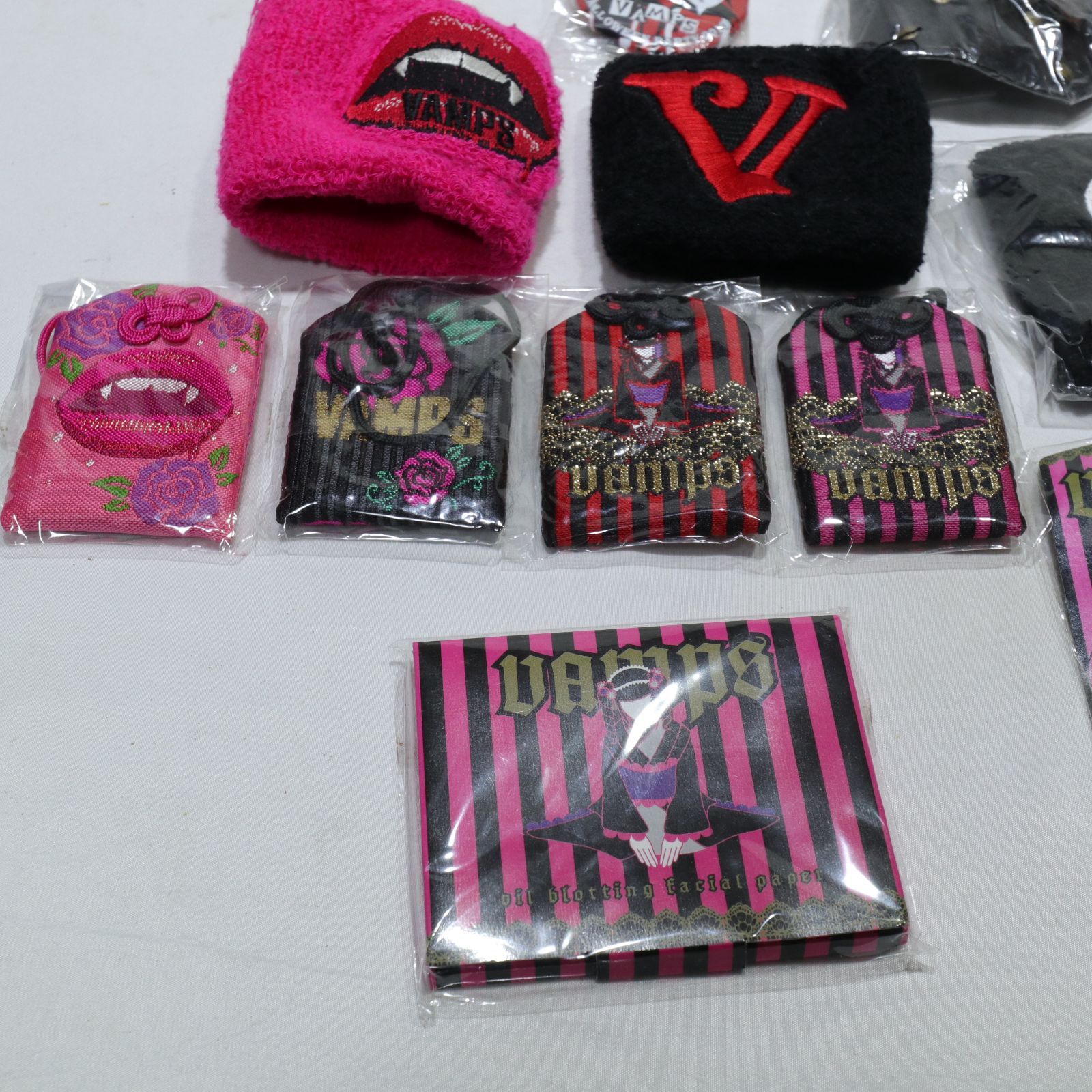 VAMPSとラルクグッズ 【公式通販】