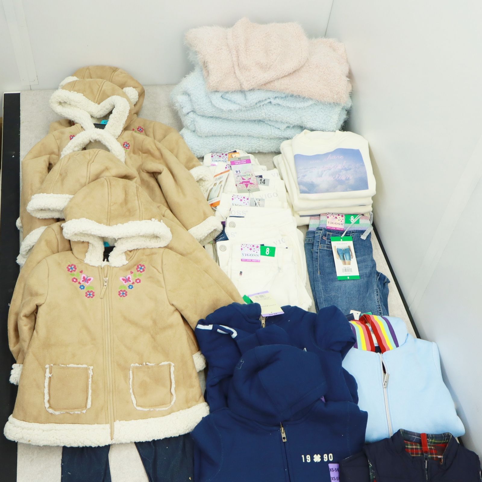20着以上 女の子用多め｜キッズ用 洋服まとめ｜ ｜ 4歳～10歳位まで ズボン パーカー セットアップなど P4558
