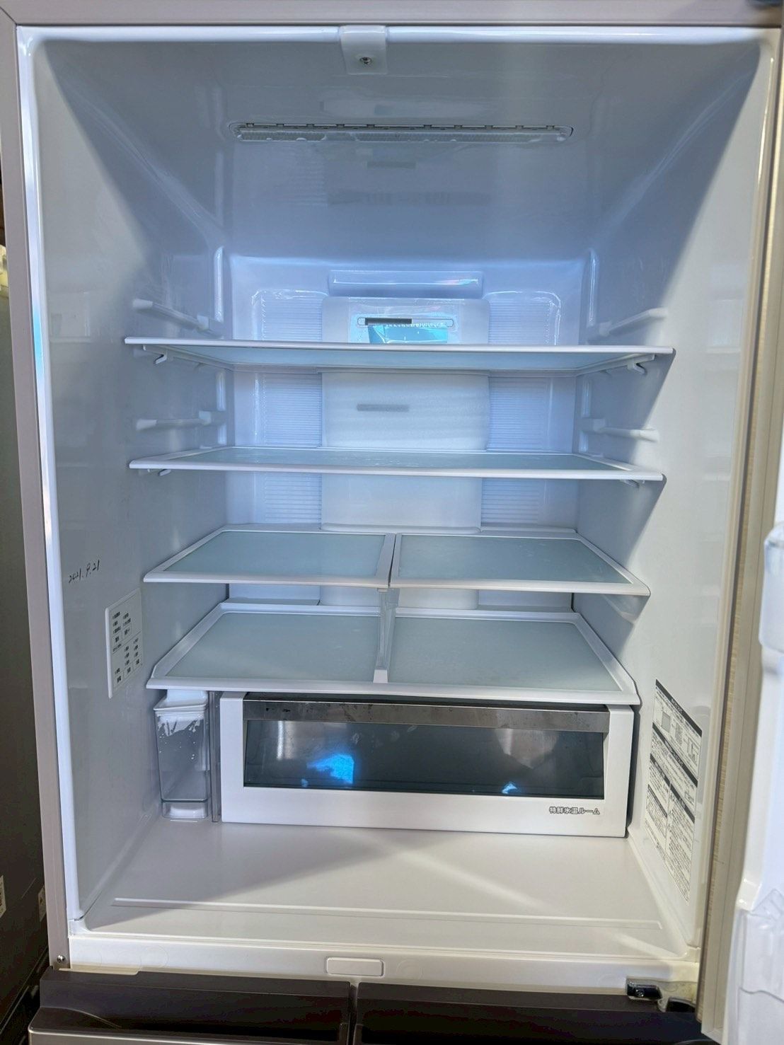 大阪送料無料★3か月保障付き★冷蔵庫★日立★5ドア★R-HS52RG★R-73 大阪送料無料☆3か月保障付き☆冷蔵庫☆日立☆5ドア☆2021年☆R-HS52RG