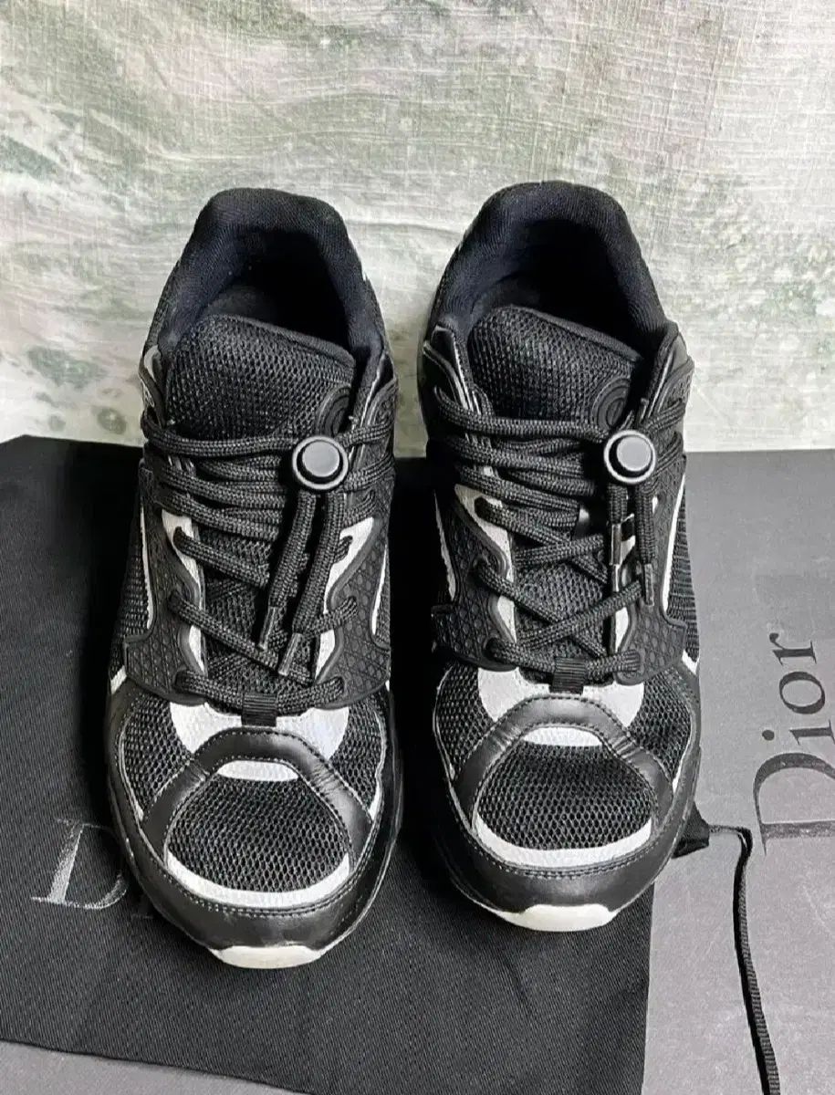 DIOR ディオール B24 ロートップ スニーカーズ ブラック 3SN246YJU