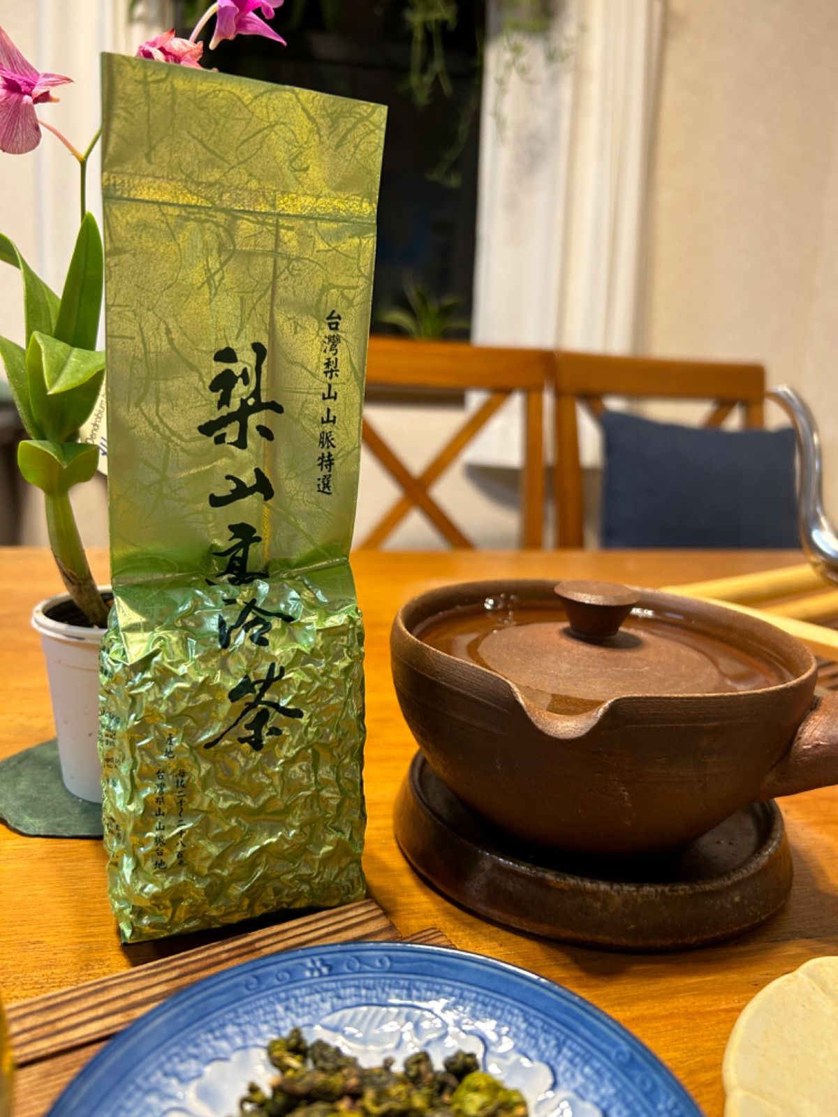 台湾好茶】梨山高冷茶 一番茶 手摘み 春茶 青心烏龍茶 頂級品 1心2葉 - メルカリ