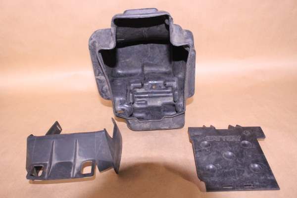 ホンダ ゼルビス 250 MC25 バッテリーケース H307-53