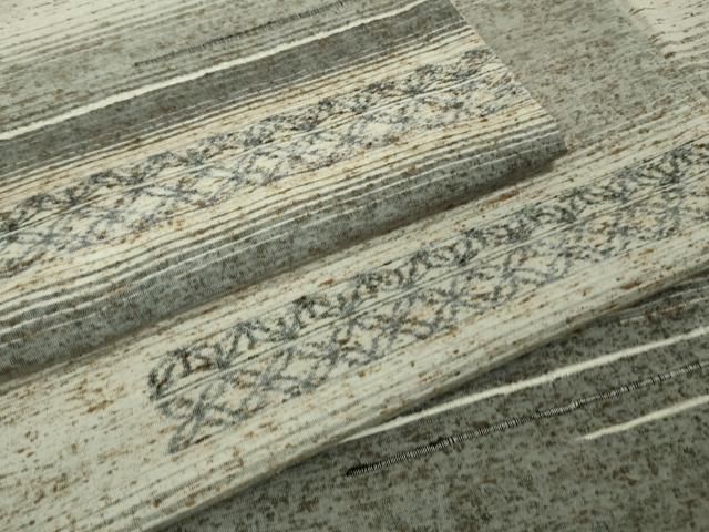 ぜんまい紬 七宝文