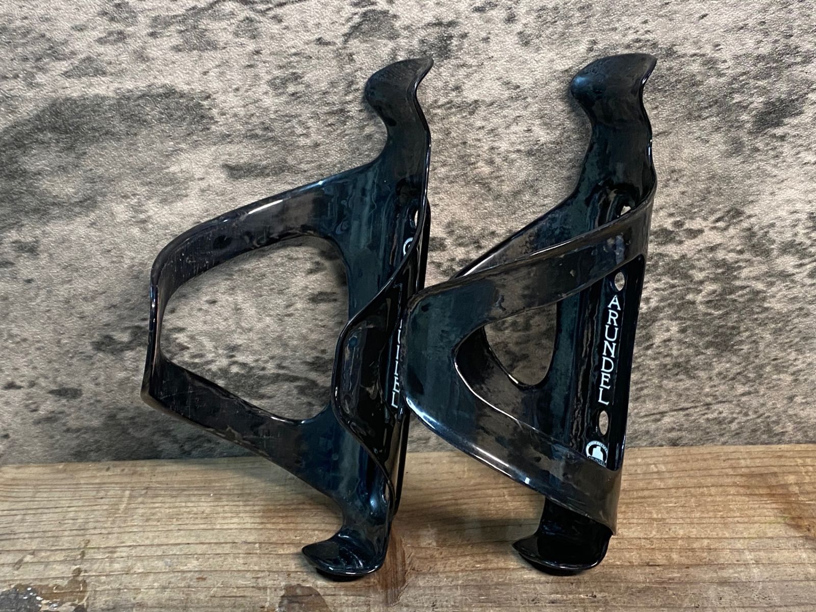 IZ792 アランデル ARUNDEL Sideloder Carbon Bottle cage