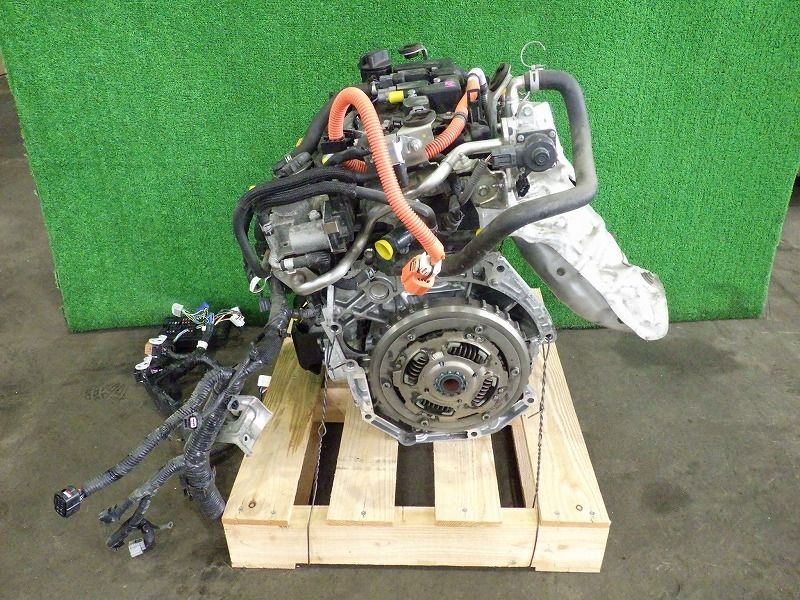 ノート SNE12 エンジンASSY E-POWER メダリスト FOUR 4WD 10102-5WK1G KAD